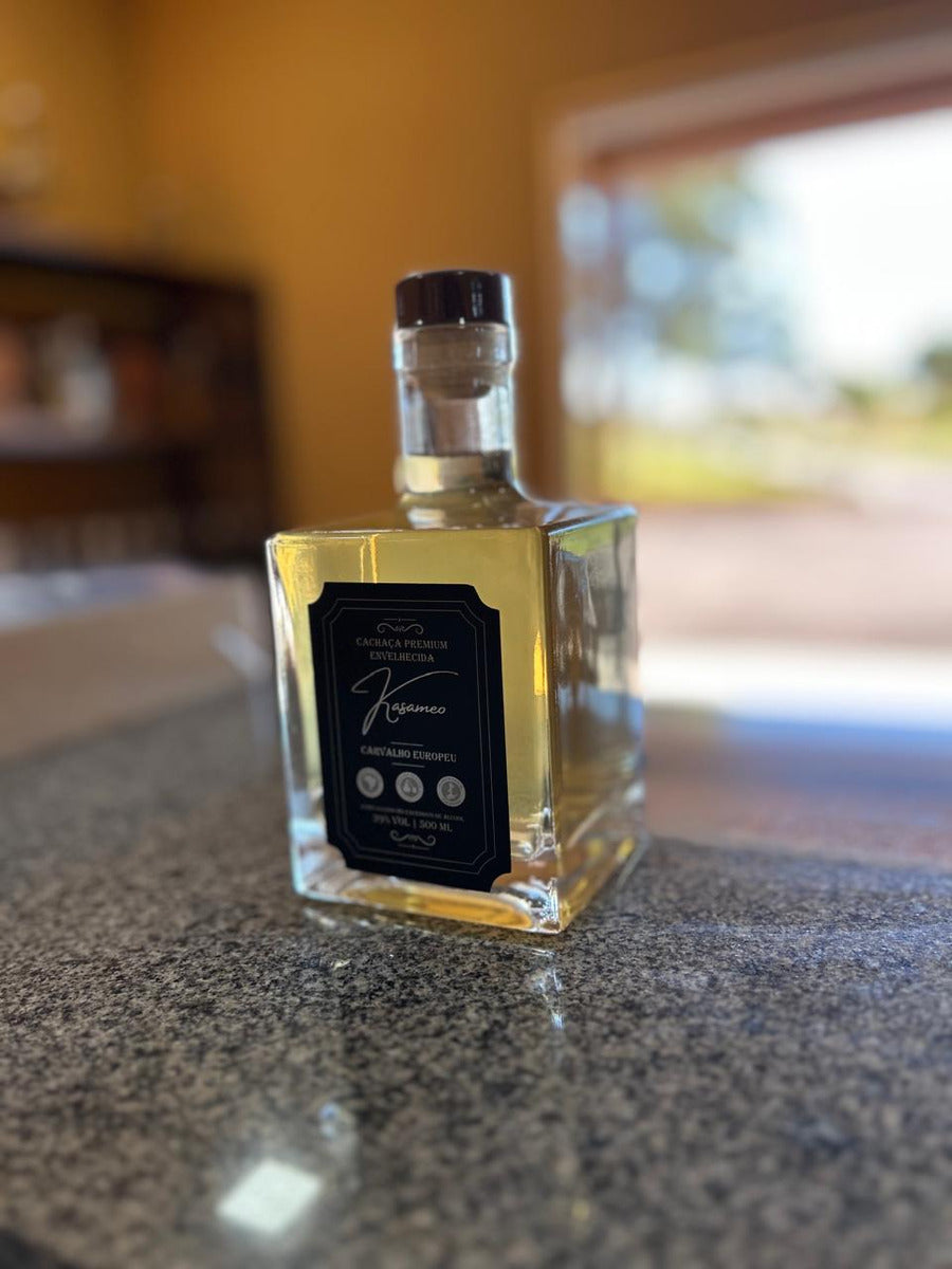 Cachaça Kasameo Envelhecida No Barril De Carvalho Europeu