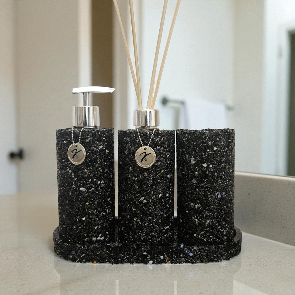 Kit Trio Aromatizador, Saboneteira, Porta Escova e Bandeja Em Pedra Quartzo Pedra Negra