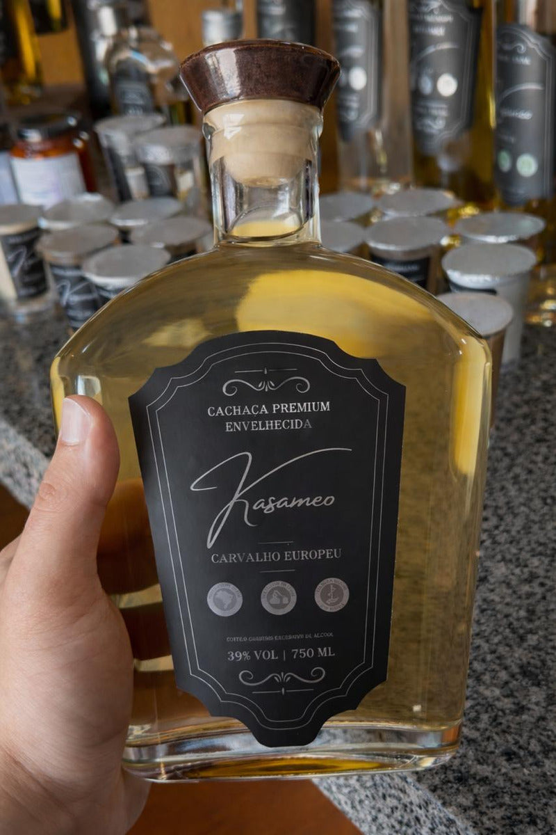 Cachaça Kasameo Envelhecida No Barril De Carvalho Europeu