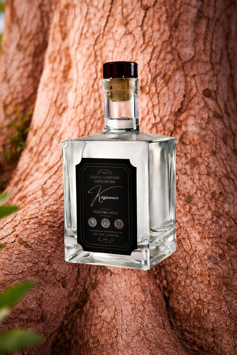 Cachaça Kasameo Envelhecida No Barril De Jequitibá Rosa