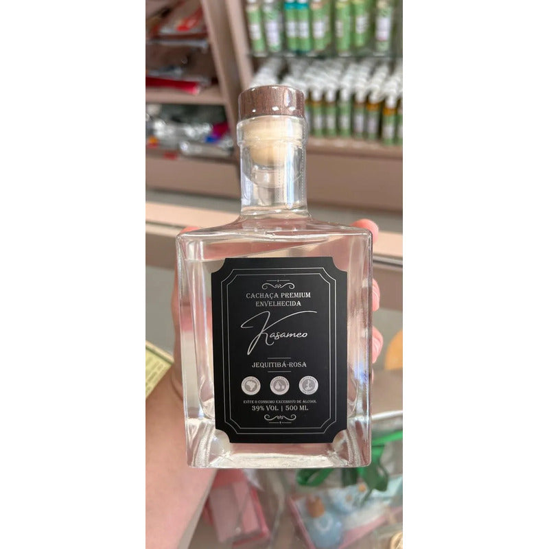 Cachaça Kasameo Envelhecida No Barril De Jequitibá Rosa